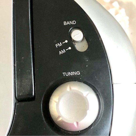 JVC Portable CD AM/FM Radio RD-ZE12 - Picture 6 of 10